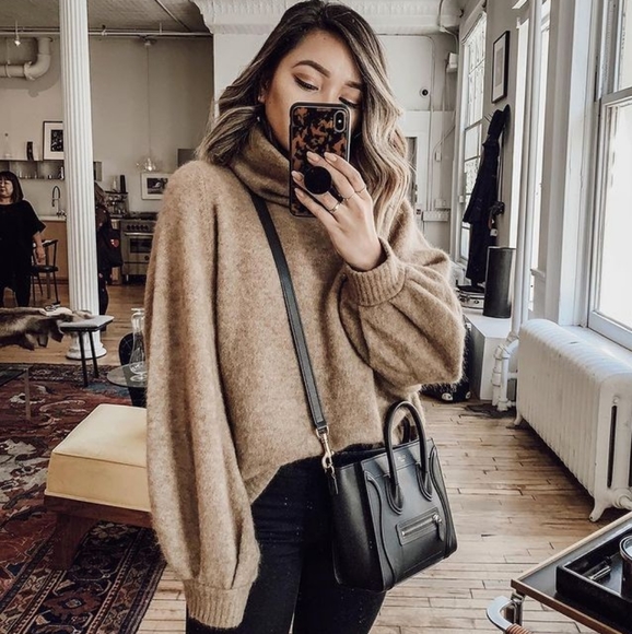 NWOT Aritzia Babaton Adichie Sweater - Picture 6 of 14